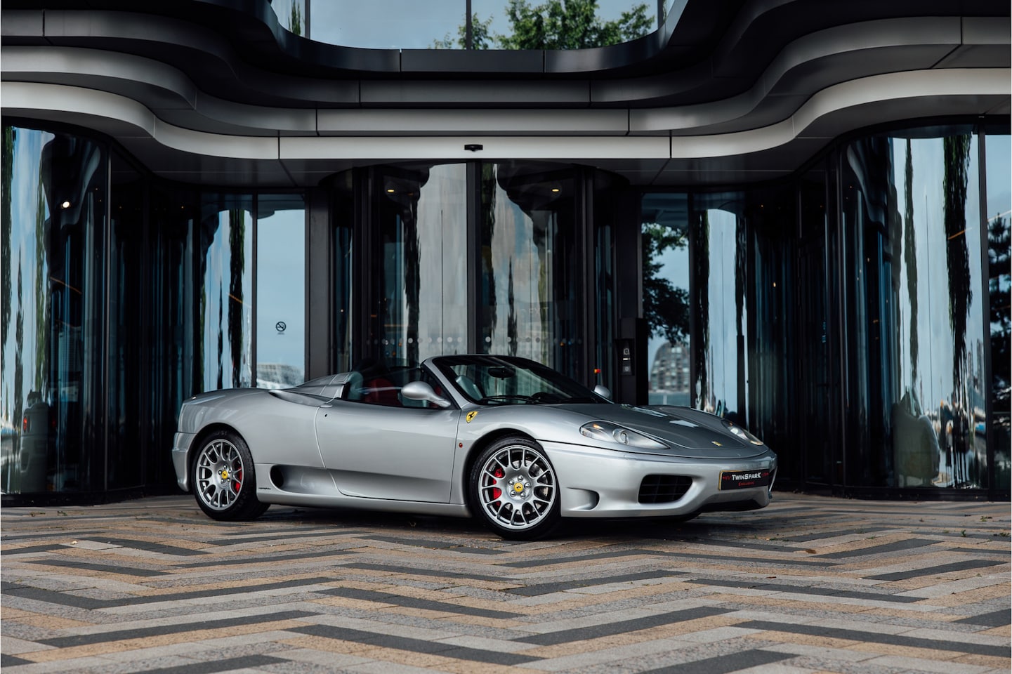 Ferrari 360 - 3.6 V8 Spider Handgeschakeld - AutoWereld.nl