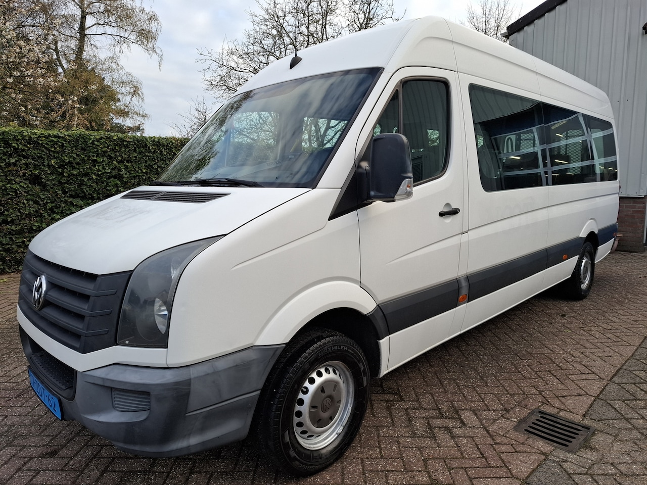 Volkswagen Crafter - 35 2.0 TDI L3H2 7250.- INCL BTW 9-PERS ROLSTOEL LIFT 110PK - AutoWereld.nl