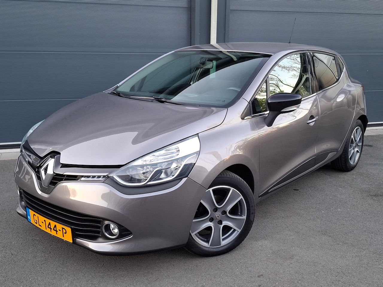 Renault Clio - 0.9 TCe ECO Night&Day - AutoWereld.nl