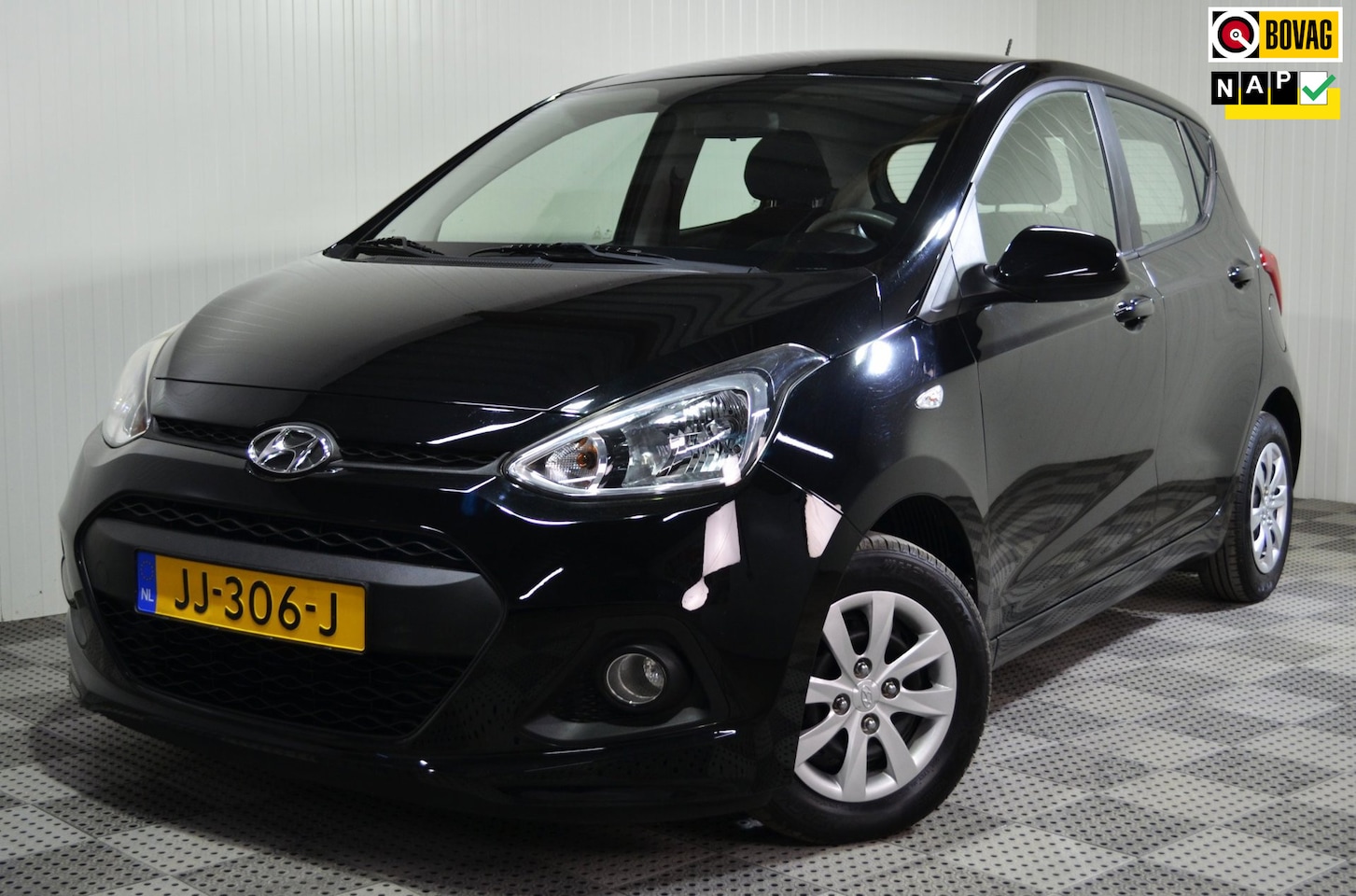 Hyundai i10 - 1.0i i-Motion Comfort / Cruise./ Ecc / NL auto - AutoWereld.nl