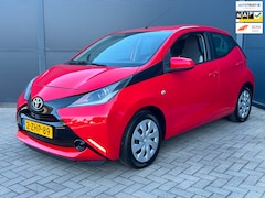 Toyota Aygo - 1.0 VVT-i / AC / Camera / Gr Scherm / 92.000 Nap