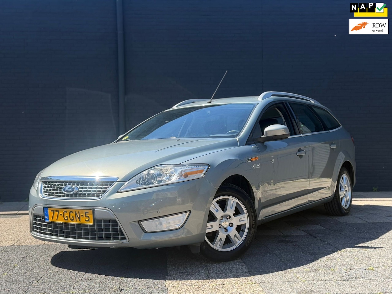 Ford Mondeo Wagon - 2.3 Titanium | Automaat | Stoelverwarming | Trekhaak - AutoWereld.nl