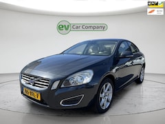 Volvo S60 - 2.0 D3 Business | Automaat | Exportprijs | Stoelverwarming | Cruise control | Dealer Onder