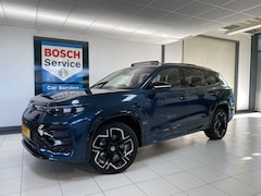 Volkswagen Tayron - 1.5 eHybrid R-Line Edition 272 PK Panoramadak / Trekhaak / matrix led / Carplay