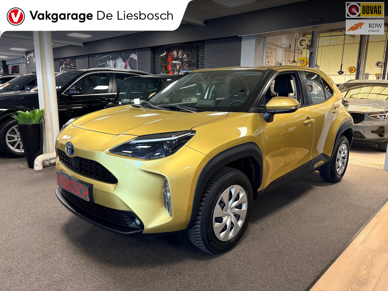 Toyota Yaris Cross - 1.5 Hybrid Active/camera/apple carplay/clima/cruise control - AutoWereld.nl