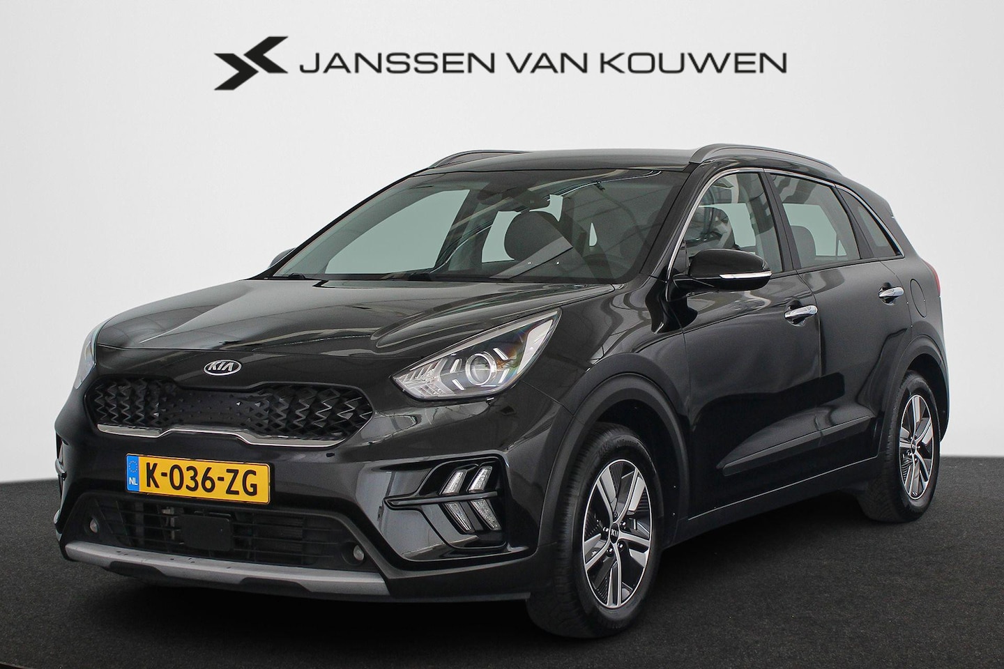 Kia Niro - 1.6 GDi Hybrid DynamicLine Apple CarPlay Achteruitrijcamera Trekhaak - AutoWereld.nl
