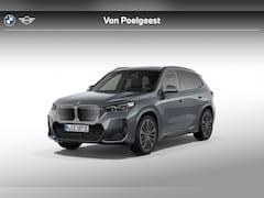 BMW iX1 - eDrive20 67 kWh M Sport Edition | M Sportpakket | Premium Pack | Travel Pack | Trekhaak