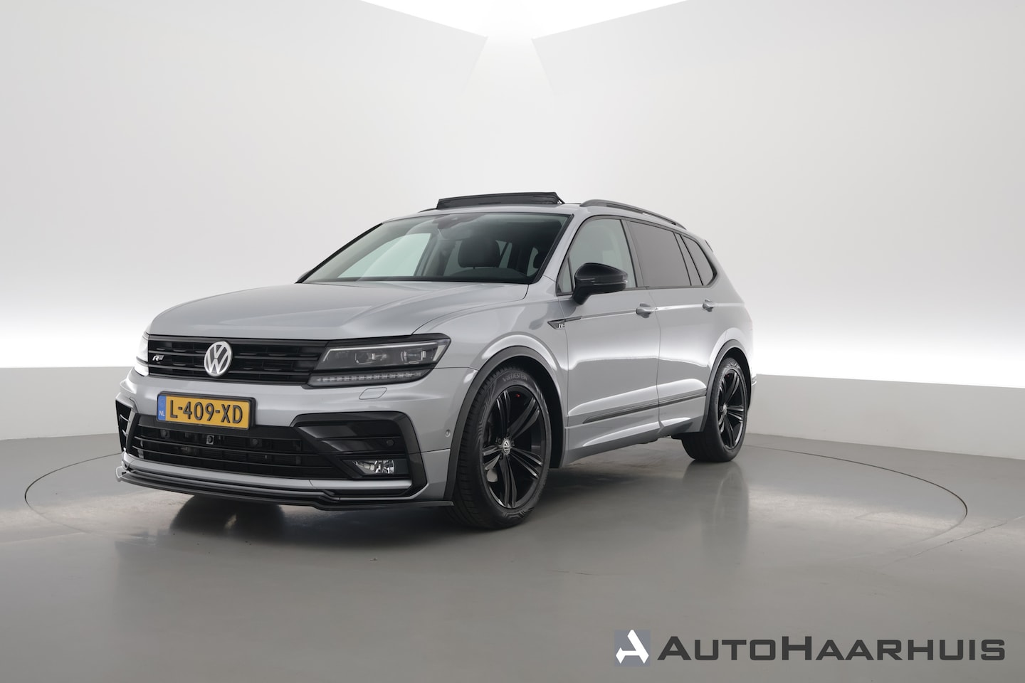 Volkswagen Tiguan Allspace - 1.5 TSI R-Line ext. 7p. DSG | Pano | 360cam | Digi. Dashboard | Elek. Trekhaak | Leder | A - AutoWereld.nl