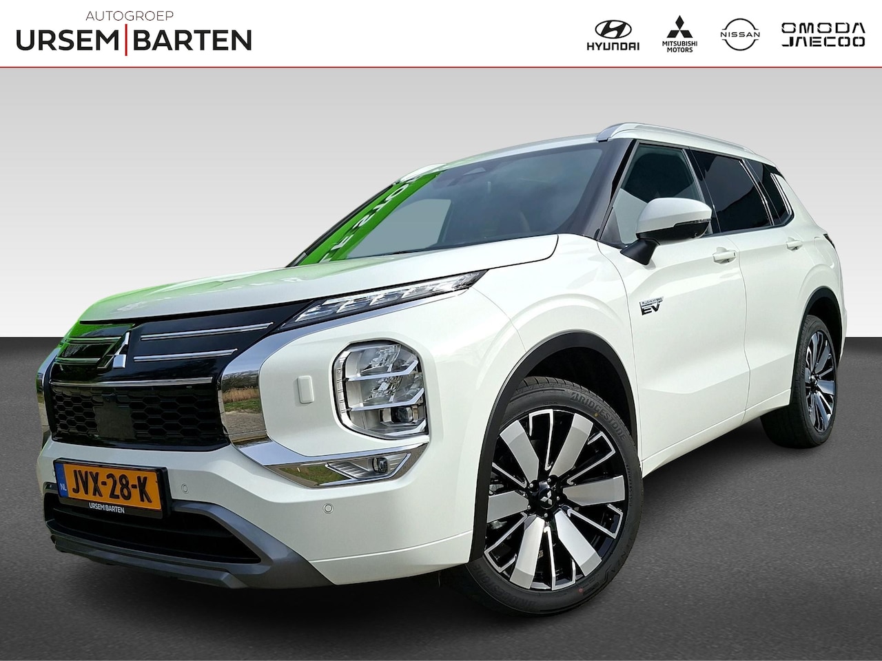 Mitsubishi Outlander - 2.4 PHEV Instyle+ Inclusief €4.000,- voordeel - AutoWereld.nl