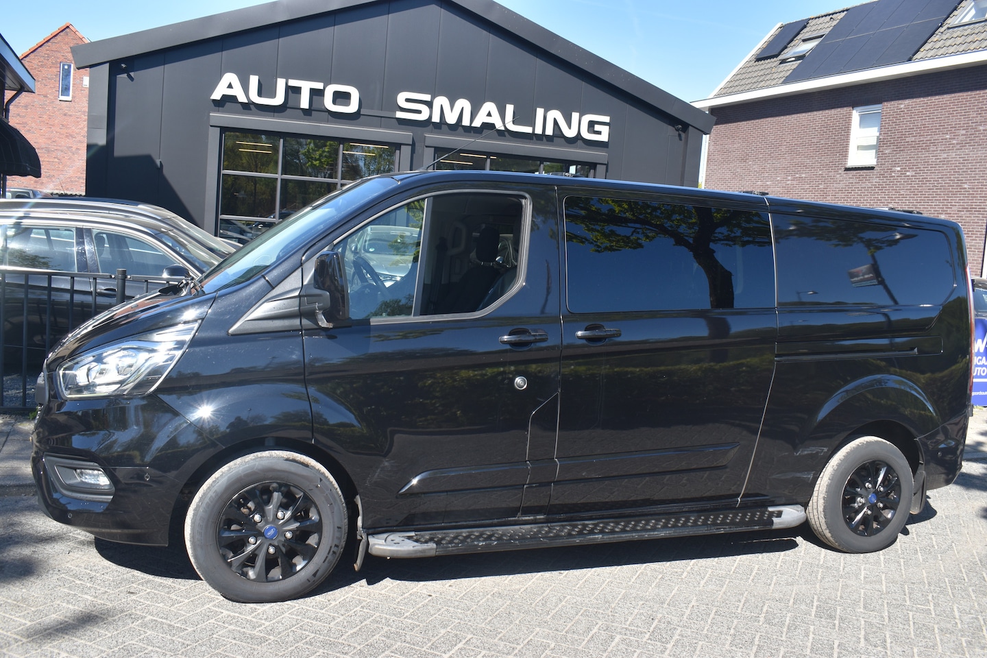 Ford Transit Custom - 2.0 300 Tdci L2H1 Limited DC 131Pk *Navi/Clima/Camera - AutoWereld.nl