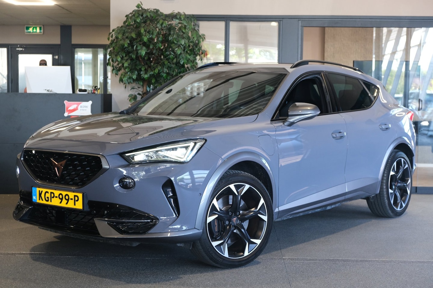 CUPRA Formentor - 1.4 e-Hybrid VZ 245PK Led Trekhaak Cam Navi Virtual ACC - AutoWereld.nl