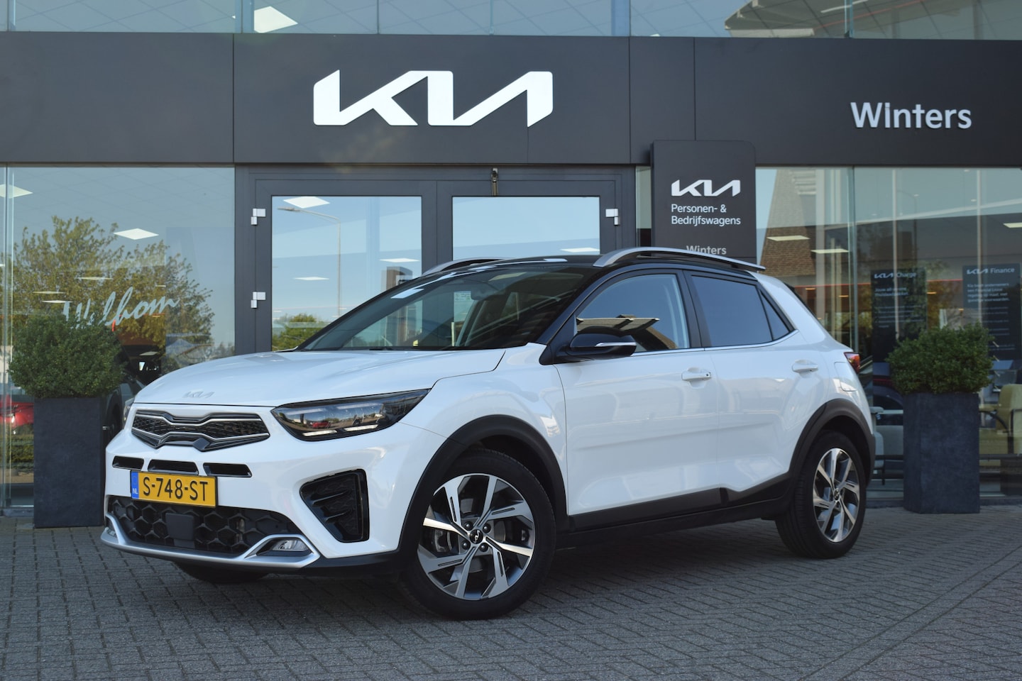 Kia Stonic - 1.0 T-GDi MHEV GT-Line | Navigatie | Camera + Sensoren | Stuur + Stoelverwarming | Tot 10J - AutoWereld.nl