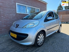 Peugeot 107 - 1.0-12V XS APK 25-5-2027 CD aux 5 deurs elektrisch pakket