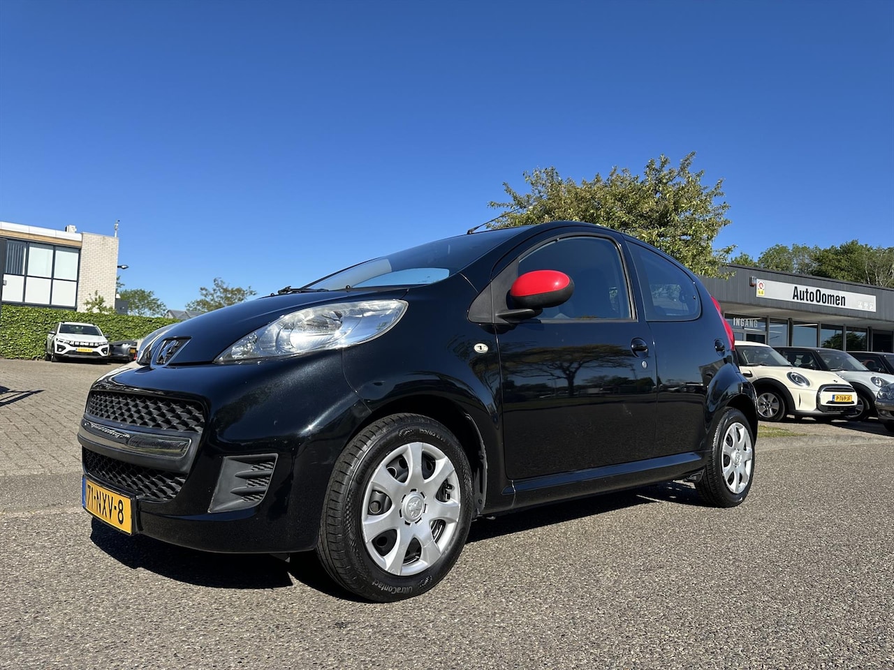 Peugeot 107 - 1.0 12V 68PK 5D AIRCO Electr. Pakket APK tot 29-04-2027 - AutoWereld.nl