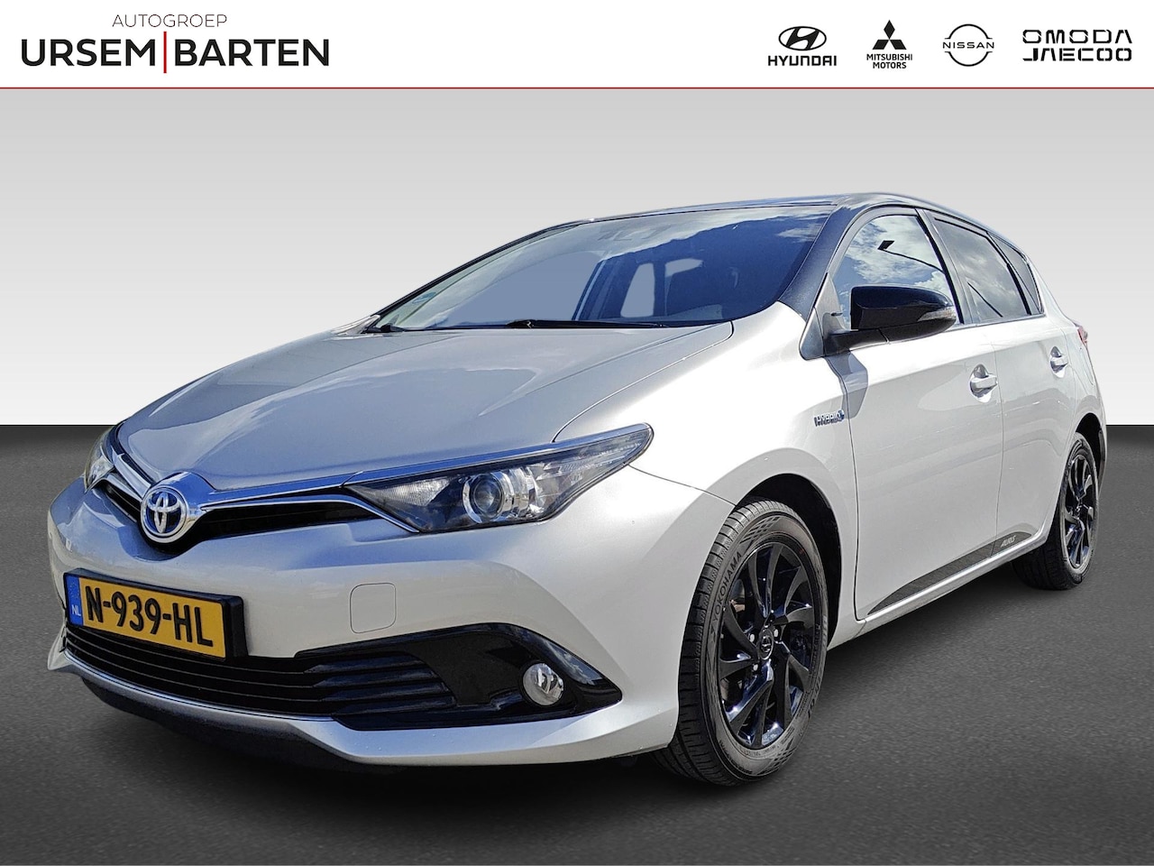 Toyota Auris - 1.8 Hybrid Dynamic | Cruise control | Achteruitrij camera - AutoWereld.nl