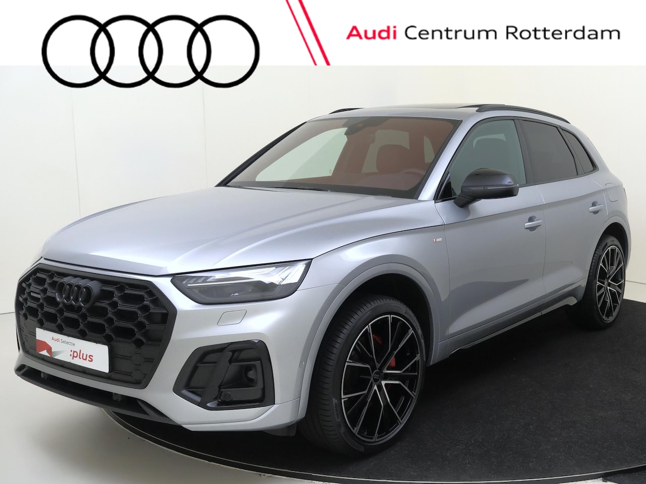 Audi Q5 - 55 TFSI e S edition Competition | Panoramadak | Trekhaak | Achteruitrijcamera | 3-zone air - AutoWereld.nl