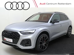 Audi Q5 - 55 TFSI e S edition Competition | Panoramadak | Trekhaak | Achteruitrijcamera | 3-zone air