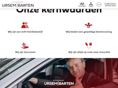 Hyundai Kona - 1.6 GDI HEV Premium Sky | VAN € 44.330, 00 VOOR € 38.830, 00 | UIT VOORRAAD LEVERBAAR