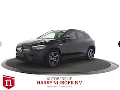 Mercedes-Benz GLA-Klasse - 250 e AMG Line Black Optiek / Sfeerverlichting / Stoelverwarming / Camera