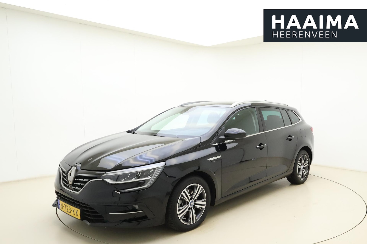 Renault Mégane E-Tech - Estate 1.6 Plug-In Hybrid 160 Intens | Navigatie | Camera | Head-up display | Cruise contr - AutoWereld.nl
