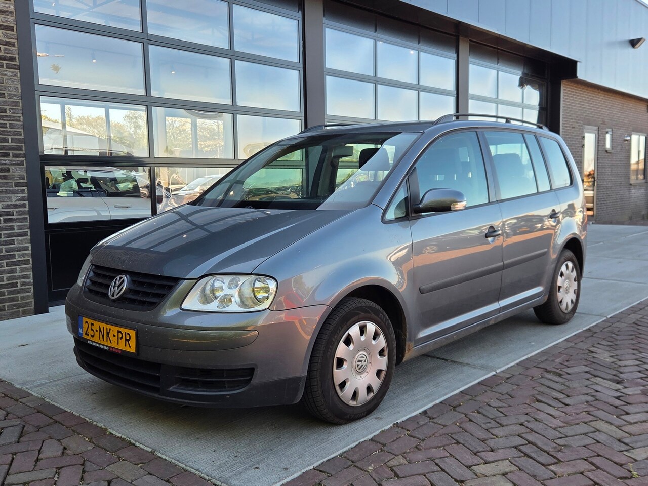 Volkswagen Touran - 1.9 TDI Trendline DSG - AutoWereld.nl