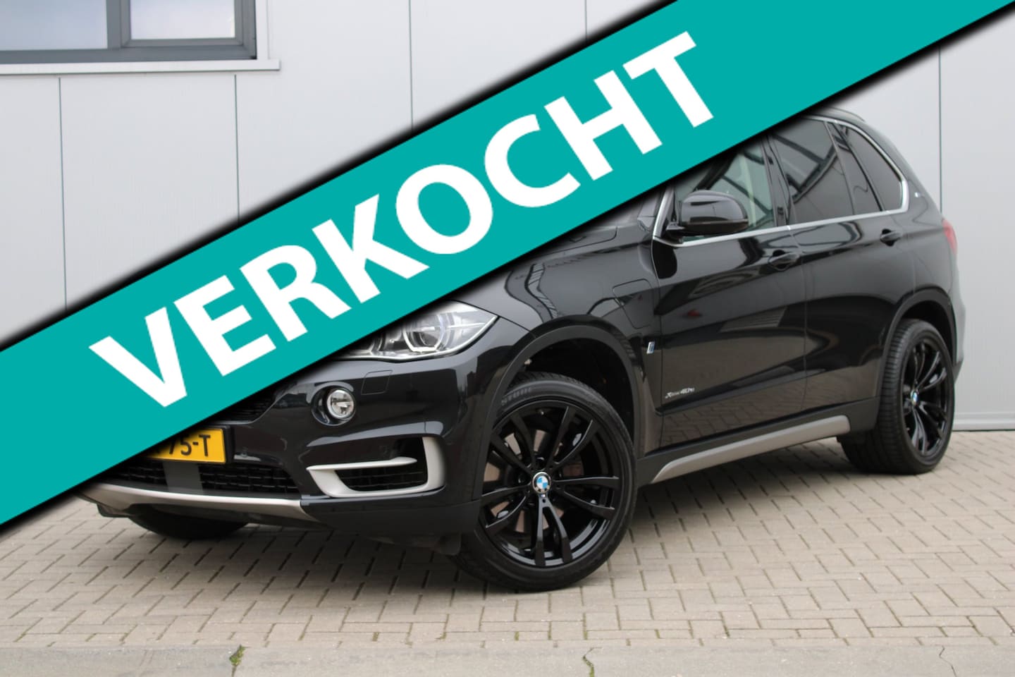 BMW X5 - XDrive40e PANO I ACC I KEHYLESS I CARPLAY I 360 I ELEK. TREKHAAK I MEMORY I LED I - AutoWereld.nl