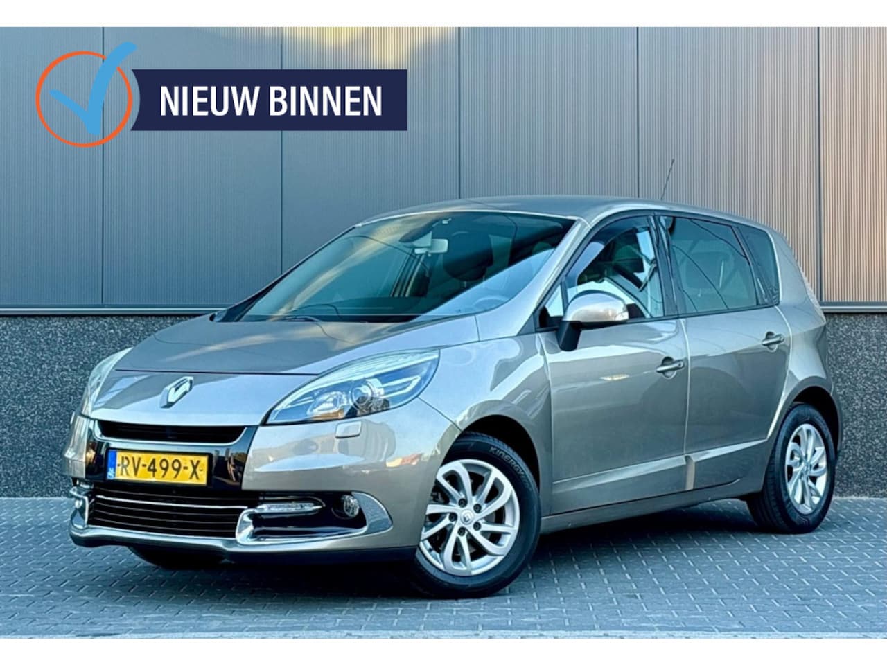 Renault Scénic - 1.2 TCe Dynamique Xenon | Navi | Trekhaak - AutoWereld.nl