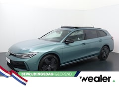 Volkswagen Passat Variant - R-Line Edition 1.5 eHybrid 150 kW / 204 PK DSG | Black Style | Multimedia pakket plus | Tr
