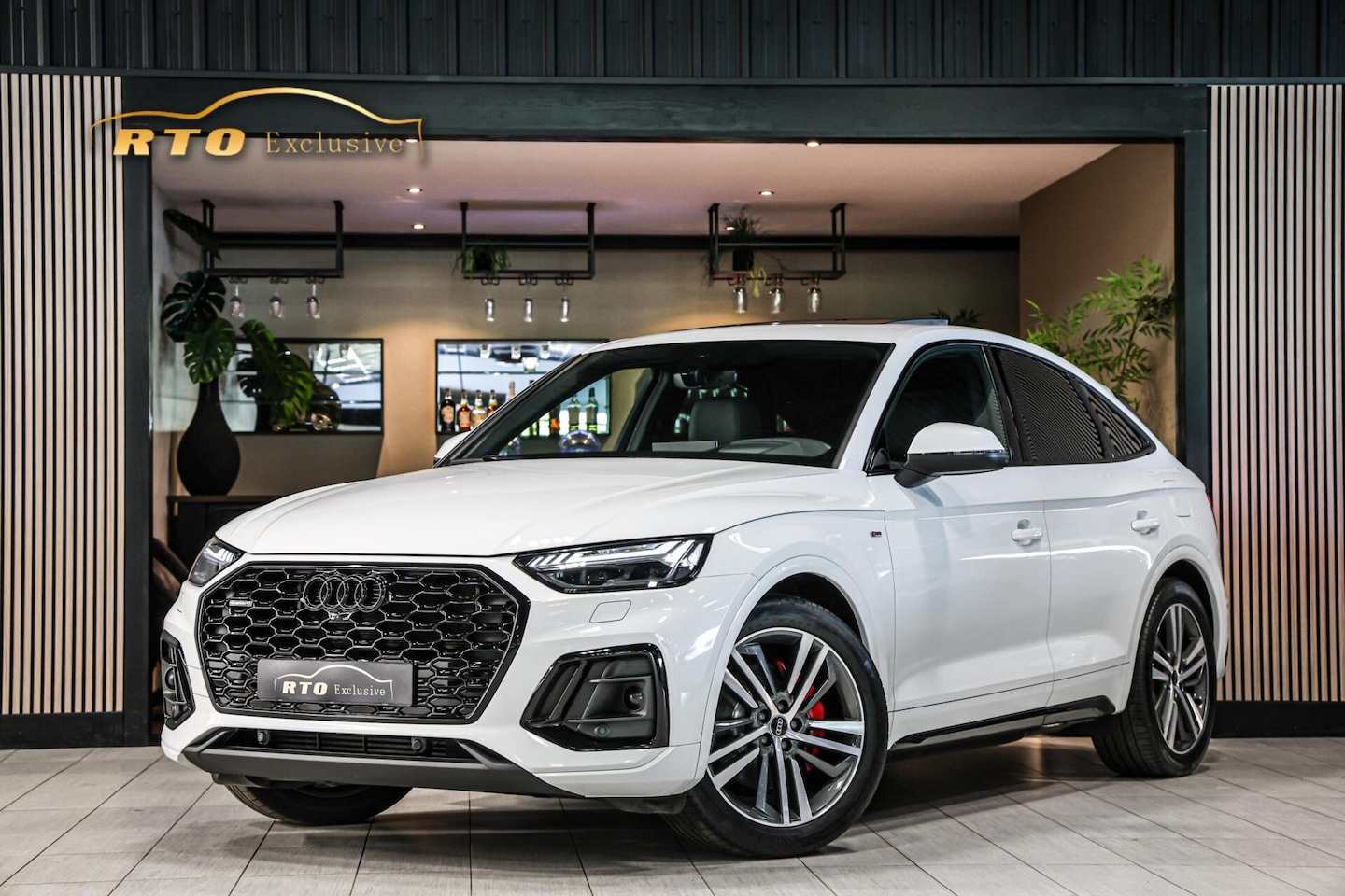 Audi Q5 Sportback - 50 TFSI e S-Line|Pano|HUD|Trekhaak|Matrix - AutoWereld.nl