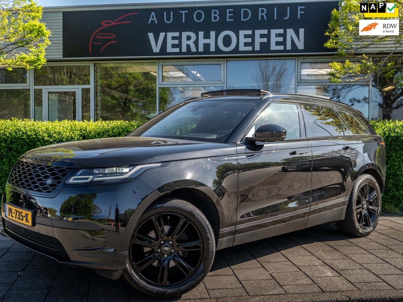 Land Rover Range Rover Velar - 2.0 I4 Turbo AWD R-Dynamic SE - PANORAMADAK - AUTOMAAT - PARKKEER CAMERA - STOEL VERW - VO - AutoWereld.nl