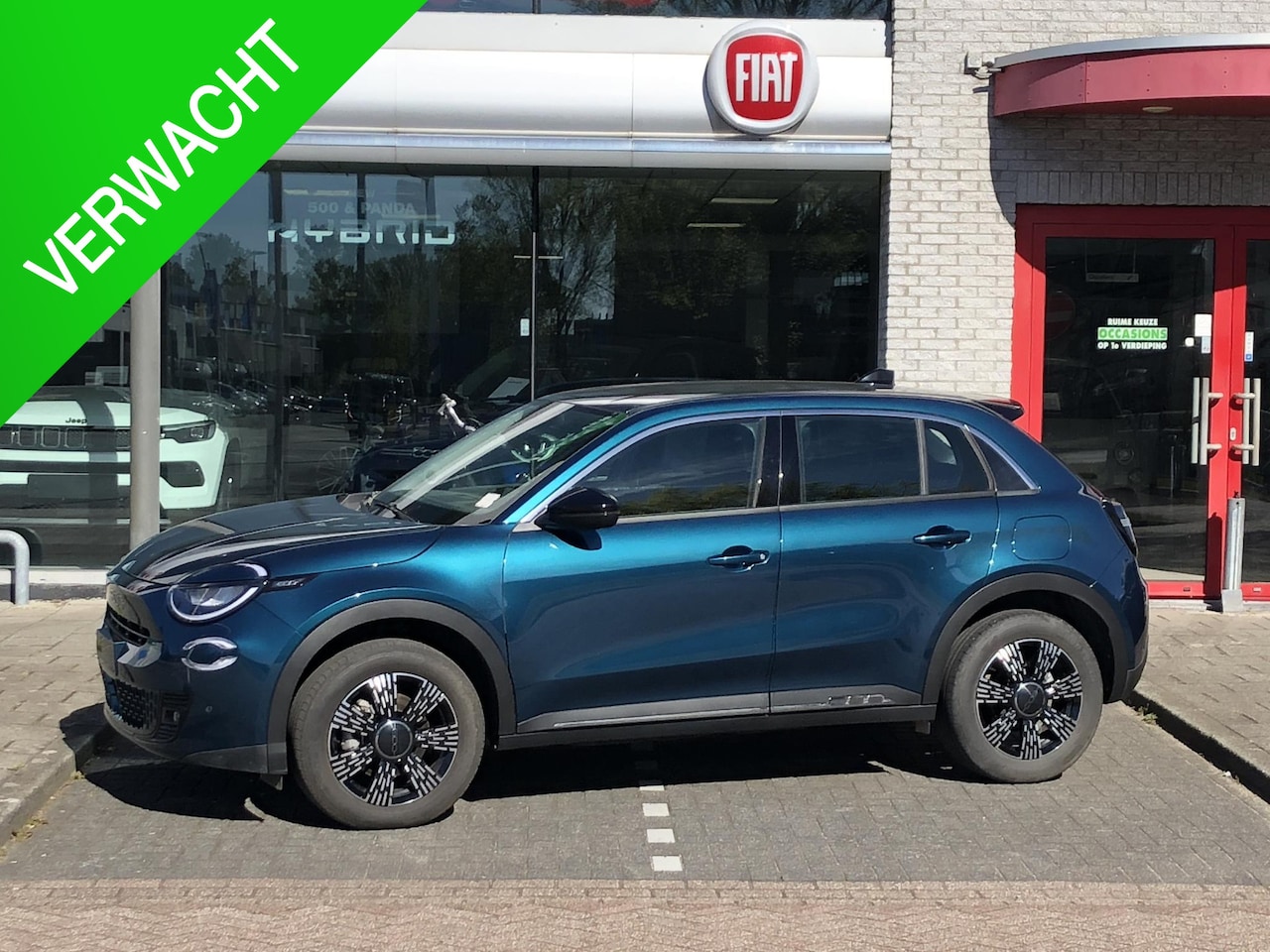Fiat 600 - 1.2 Hybrid Icon AUTOMAAT|NAVI|CLIMATE|APPLE/ANDROID|PDC|CAMERA|17" - AutoWereld.nl