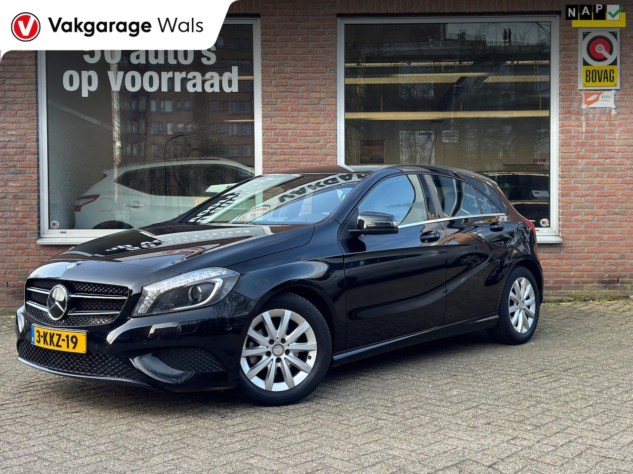 Mercedes-Benz A-klasse - 180 Ambition | Airco | Navi | Xenon | Velgen | Parkeersensor - AutoWereld.nl