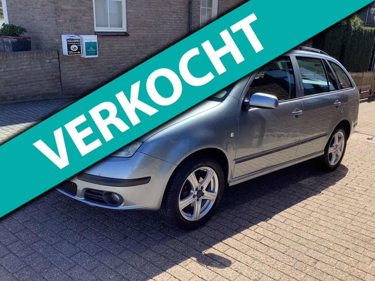 Skoda Fabia Combi - 1.4-16V Spirit+ nieuwe apk 4-2027 weinig km - AutoWereld.nl