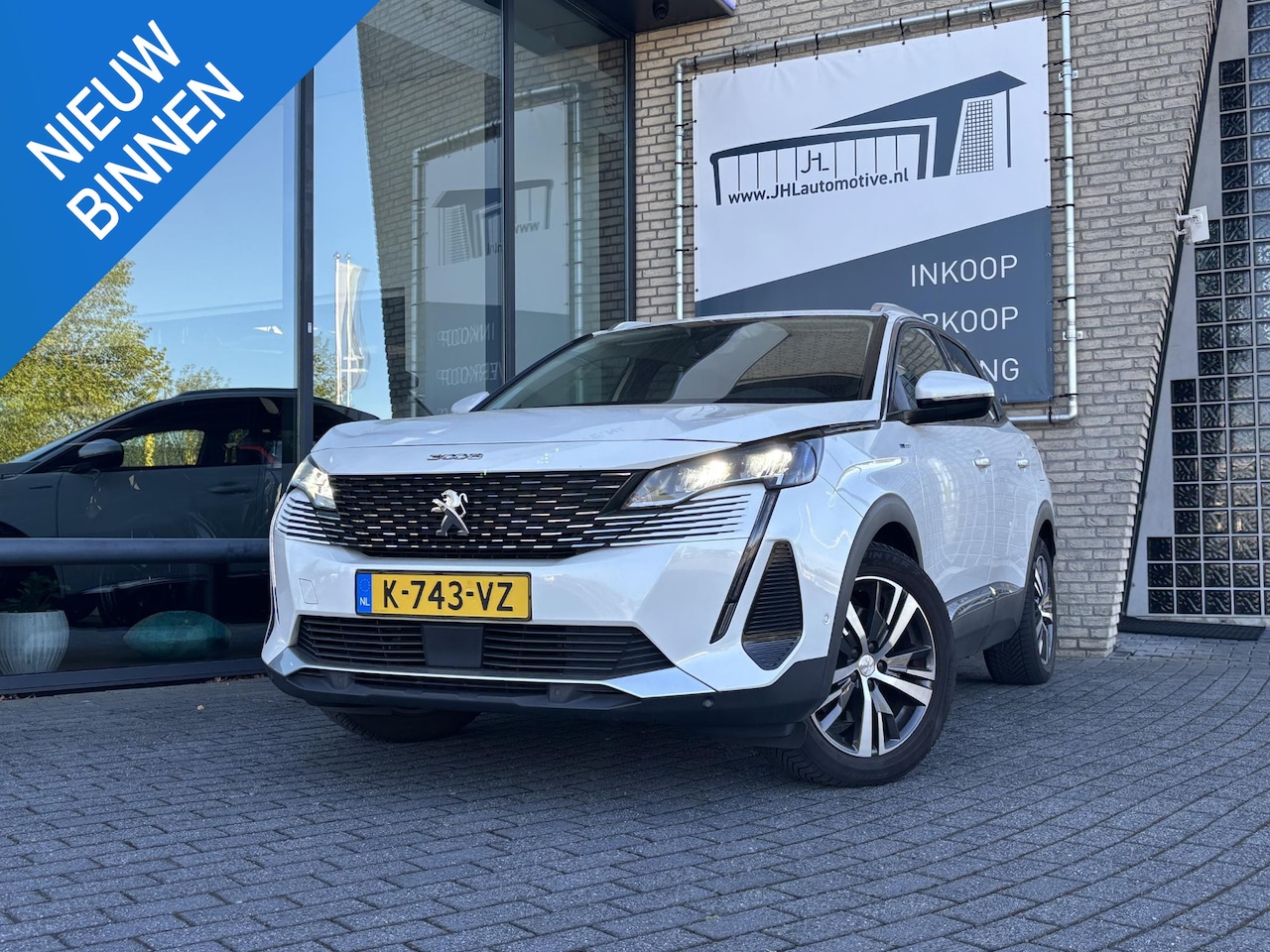 Peugeot 3008 - 1.6 HYbrid Allure*225PK*ECC*CRUISE*CAM*CARPLAY* - AutoWereld.nl