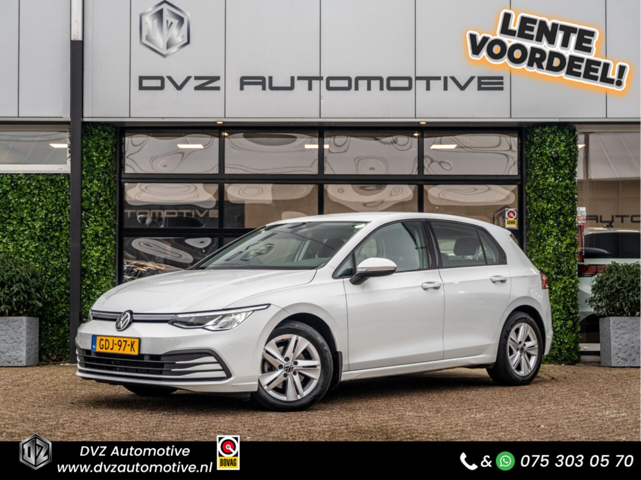 Volkswagen Golf - 1.0 eTSI Life | Clima | Ambient | Carplay | - AutoWereld.nl