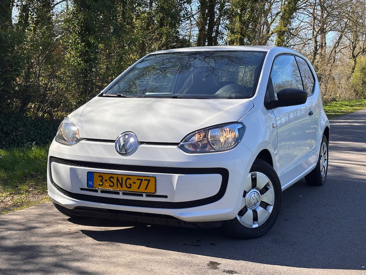 Volkswagen Up! - 1.0 take up! | Airco Nu € 3.500,-!!! - AutoWereld.nl