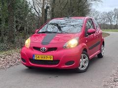 Toyota Aygo - 1.0-12V Comfort | Nieuwe apk + Toerenteller Nu € 1.499,