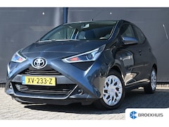 Toyota Aygo - 1.0 VVT-i x-play | Achteruitrijcamera | Cruise Control | Airco | Bluetooth |