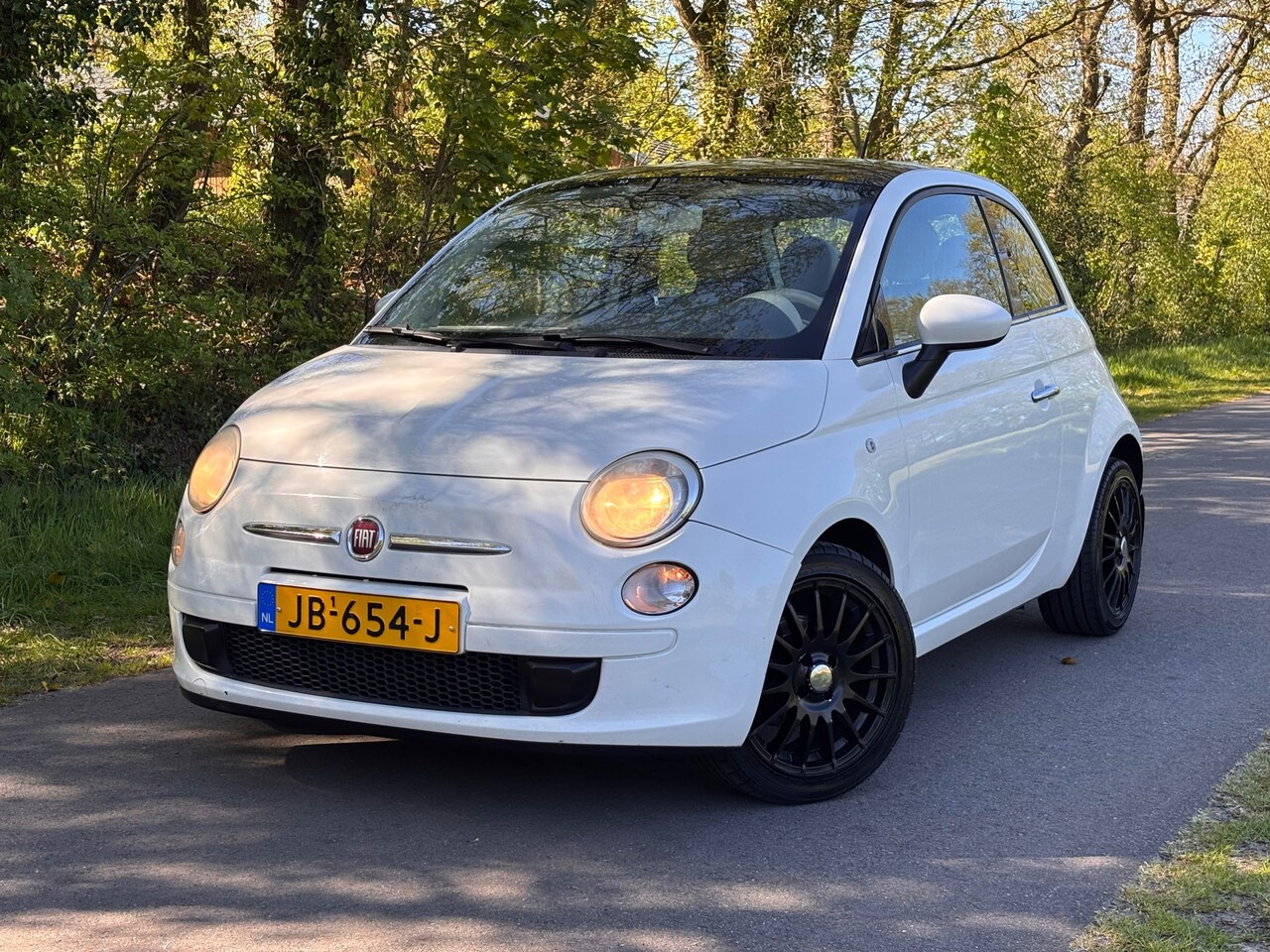 Fiat 500 - 0.9 TwinAir Lounge | Airco + Lange APK Nu € 2.750,- !!! - AutoWereld.nl