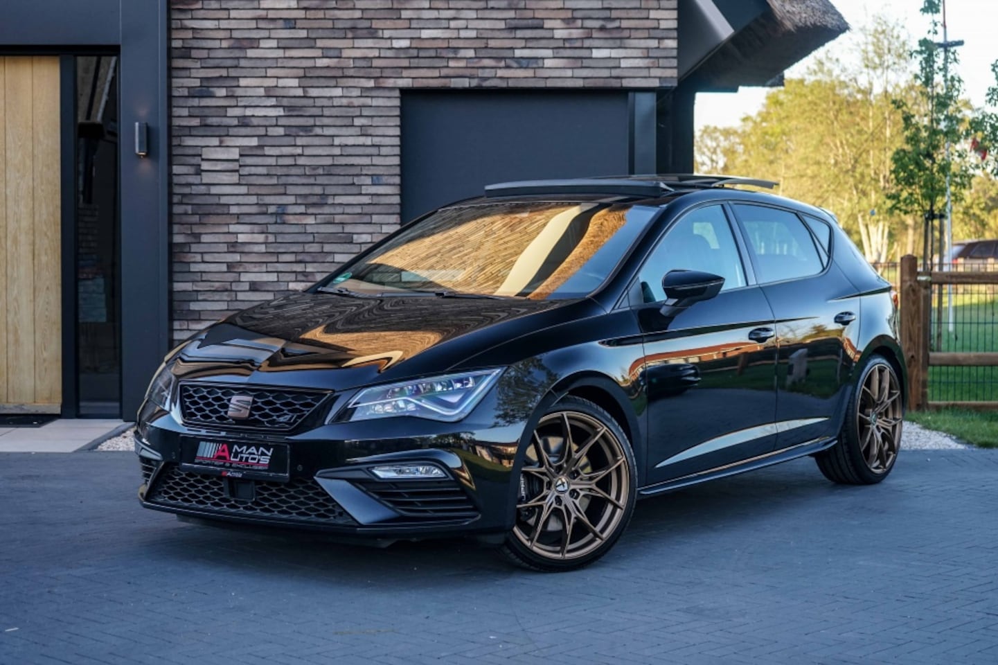 SEAT Leon - Cupra 290 Pano/ACC/DCC/Beats/Virtual/Schalen/Ultimate - AutoWereld.nl