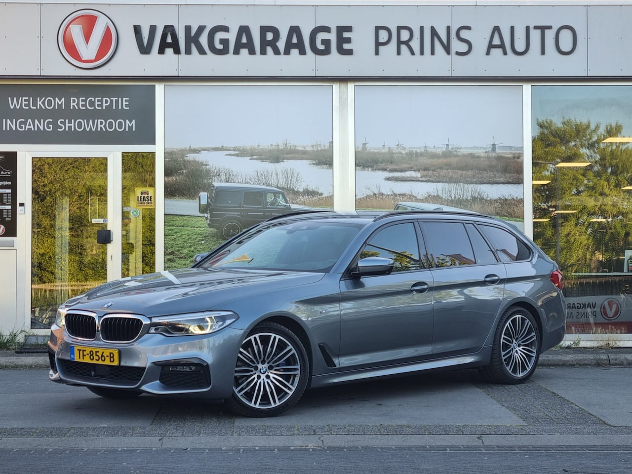 BMW 5-serie Touring - 530i xDrive High Executive |360* CAMERA|DEALER ONDERHOUDEN|X-DRIVE|STOELVERW.| 18780 / 498 - AutoWereld.nl