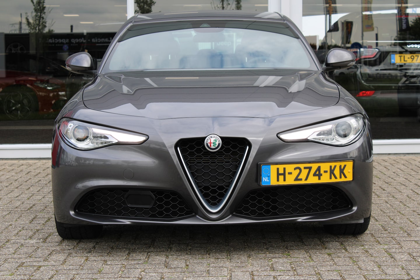 Alfa Romeo Giulia - 2.0T Super | Veloce interieur | Stuur\stoel verwarming | Xenon | Regen\lichtsensor 19" vel - AutoWereld.nl