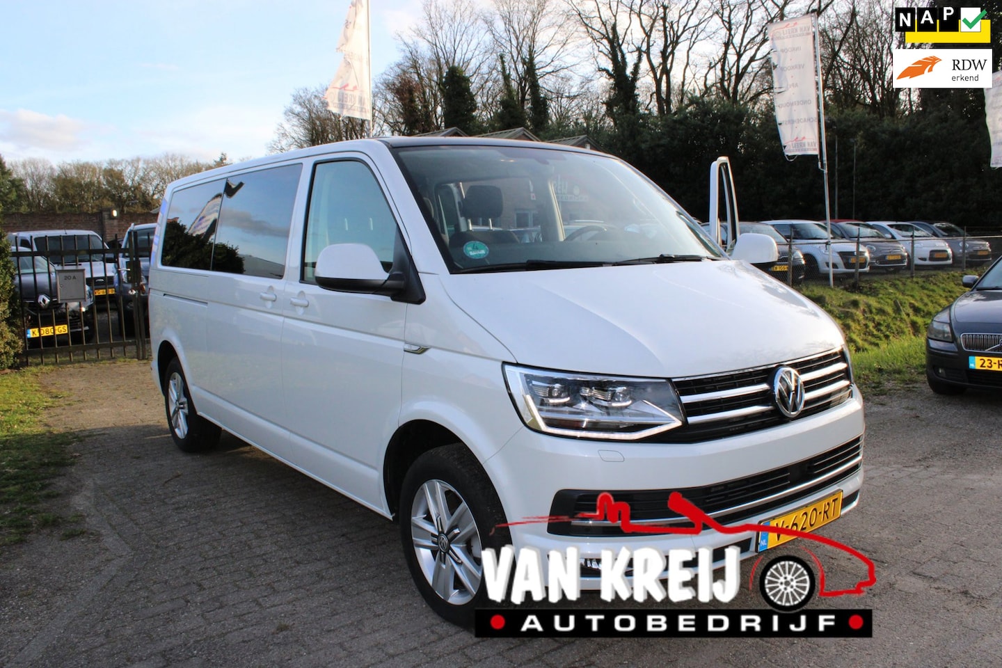 Volkswagen Transporter - 2.0 TDI L2H1 DC Highline 2.0 TDI L2H1 DC Highline, Automaat, Navi, Clima, Trekhaak, Nap - AutoWereld.nl