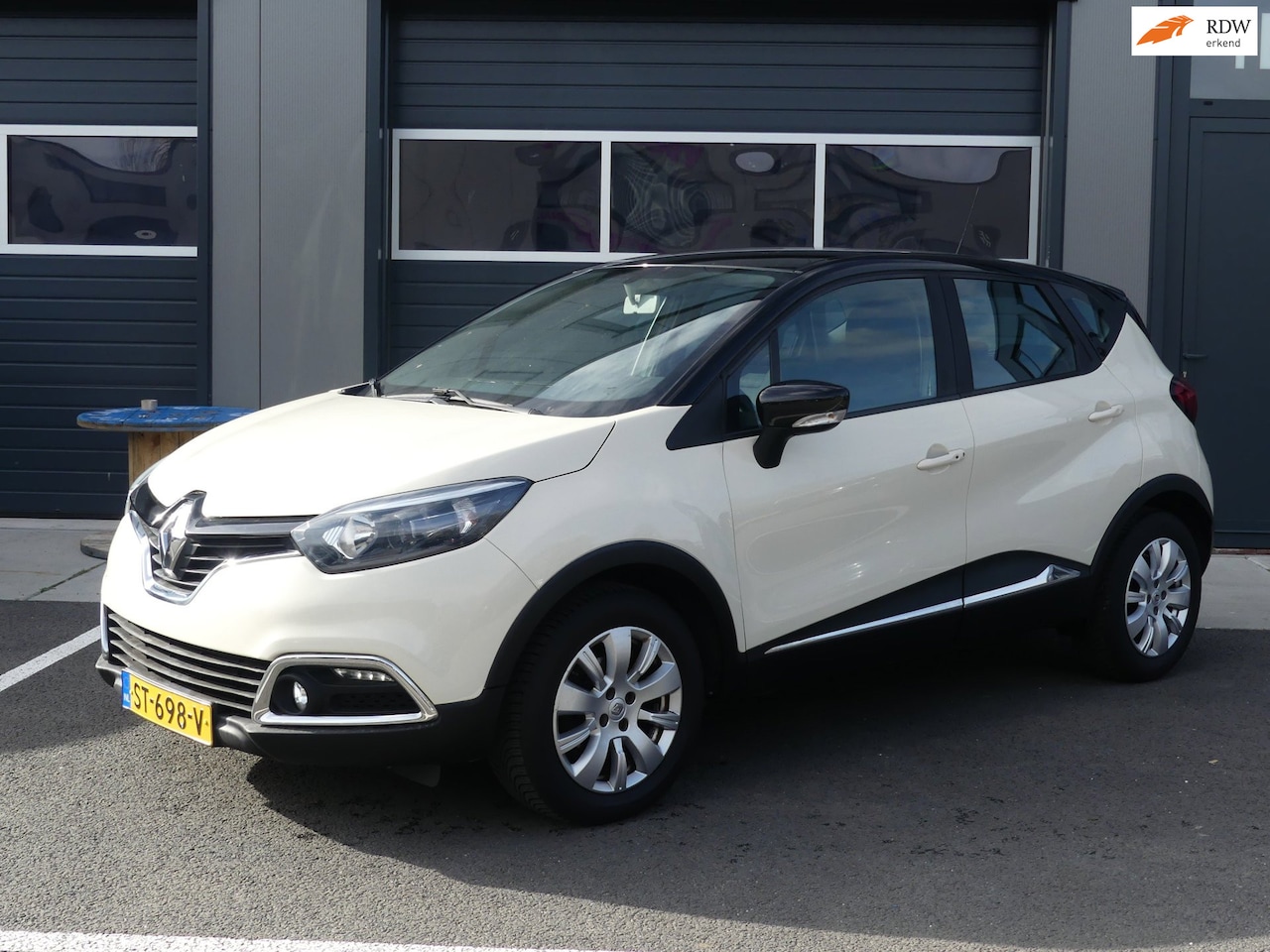 Renault Captur - 0.9 TCe Airco / Lmv / Cruise Control /Led - AutoWereld.nl