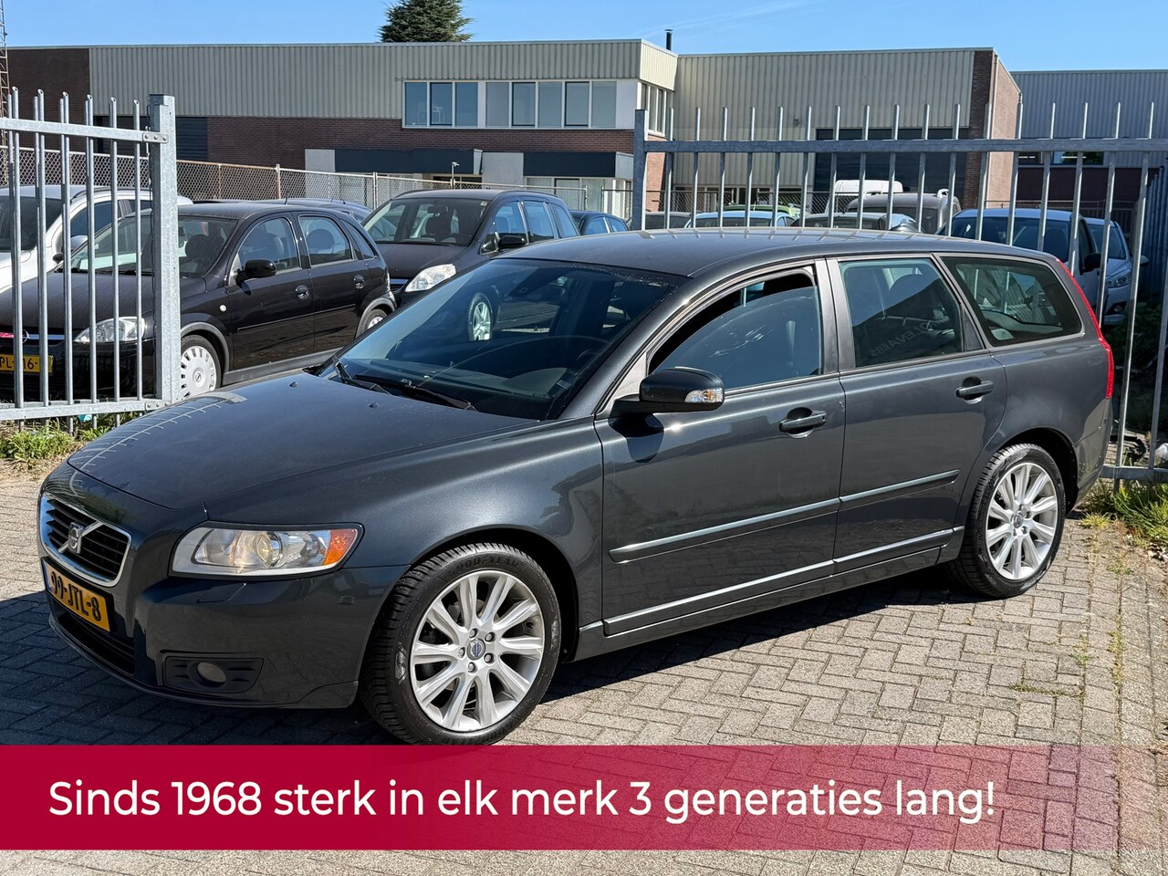 Volvo V50 - 2.0 Edition II 146PK NL AUTO NAP! Leer l Airco ECC l Cruise l Trekhaak l PDC l GOED ONDERH - AutoWereld.nl
