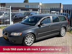 Volvo V50 - 2.0 Edition II 146PK NL AUTO NAP Leer l Airco ECC l Cruise l Trekhaak l PDC l GOED ONDERHO