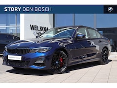 BMW 3-serie - 330e High Executive M Sport Automaat / Schuif-Kanteldak / Sportstoelen / Comfort Access /