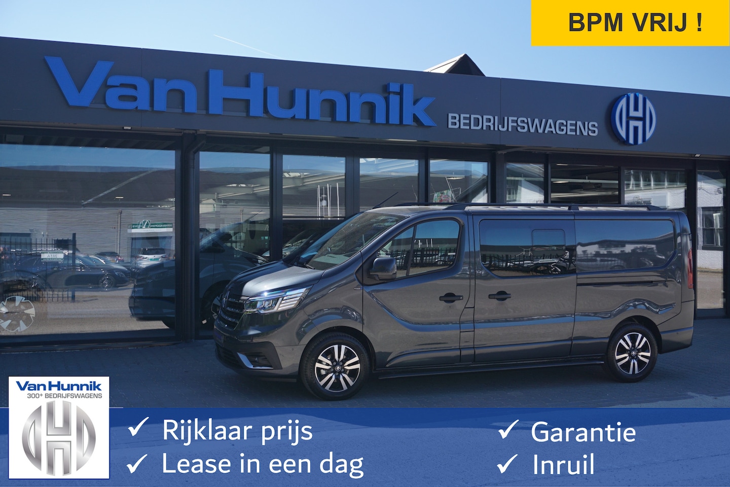 Renault Trafic - 170PK L2H1 LUXE DC EDC AUT BPM VRIJ!! Climate, Navi, Camera, ACC, 17" LM, LED!! NR. 901 - AutoWereld.nl