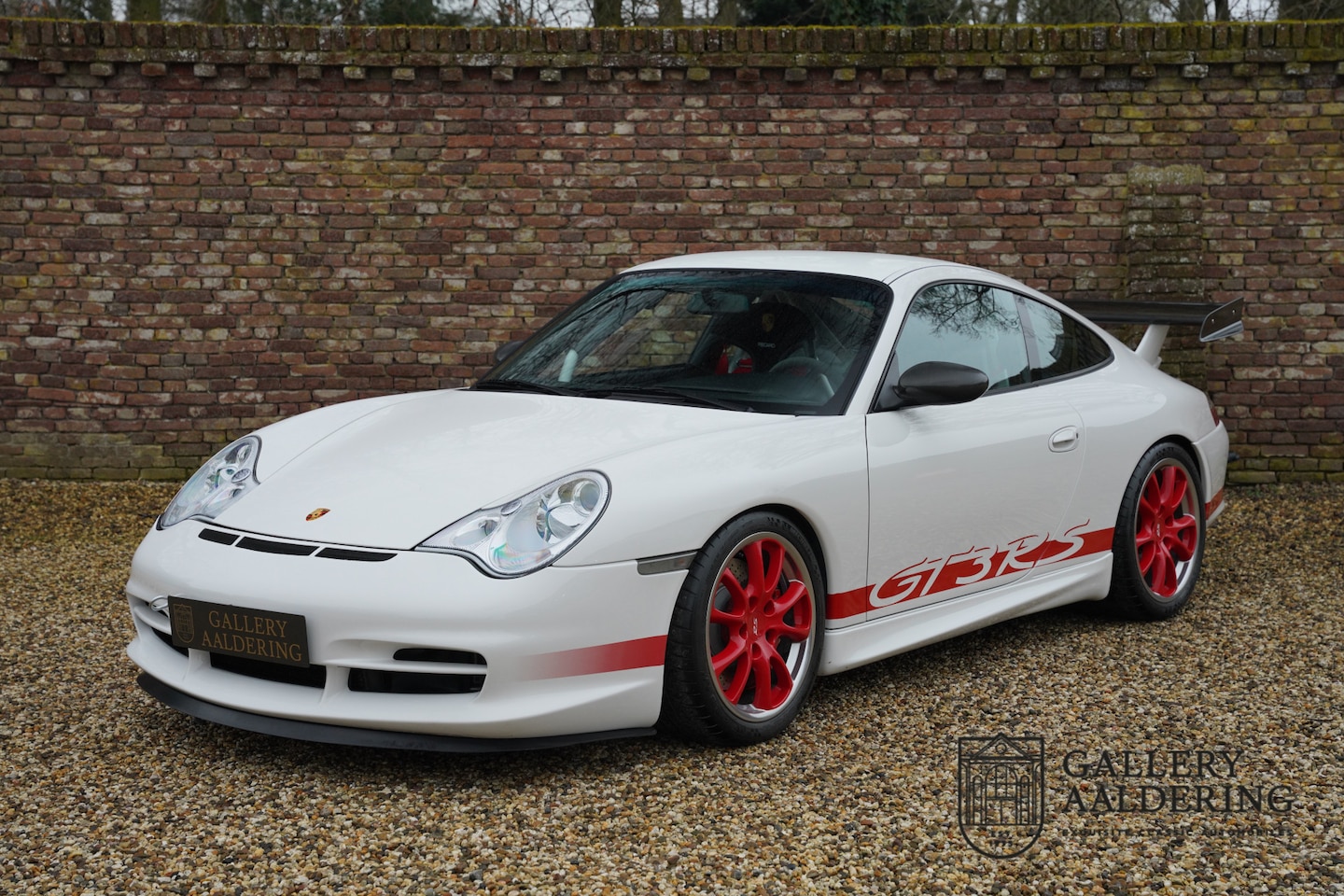 Porsche 911 - 996 GT3 RS Mint condition and original factory-specified, Less than 40000 documented kilom - AutoWereld.nl