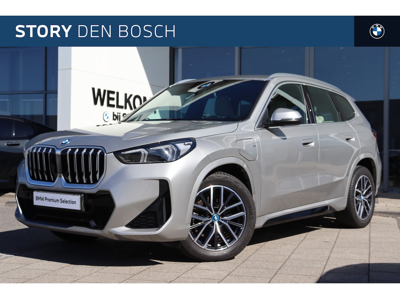 BMW X1 - xDrive25e M Sport Automaat / Sportstoelen / Comfort Access / Achteruitrijcamera / Adaptiev - AutoWereld.nl
